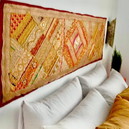 Apartment Puerta Real *