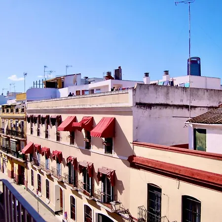Puerta Real Apartment Seville